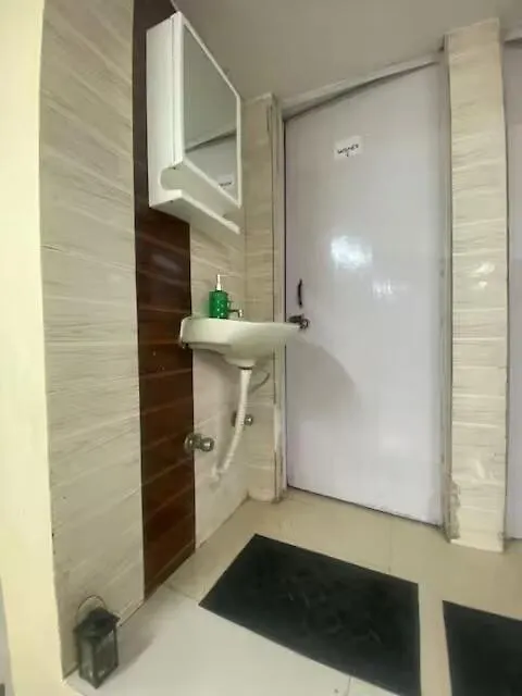 Ideal Hotel In Posh Vasant Vihar Big 1110 Sq Ft New Delhi